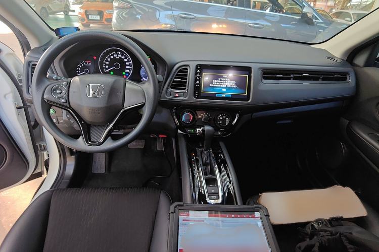 Used Honda Vezel 2020 1.5L CVT Pioneer Edition
