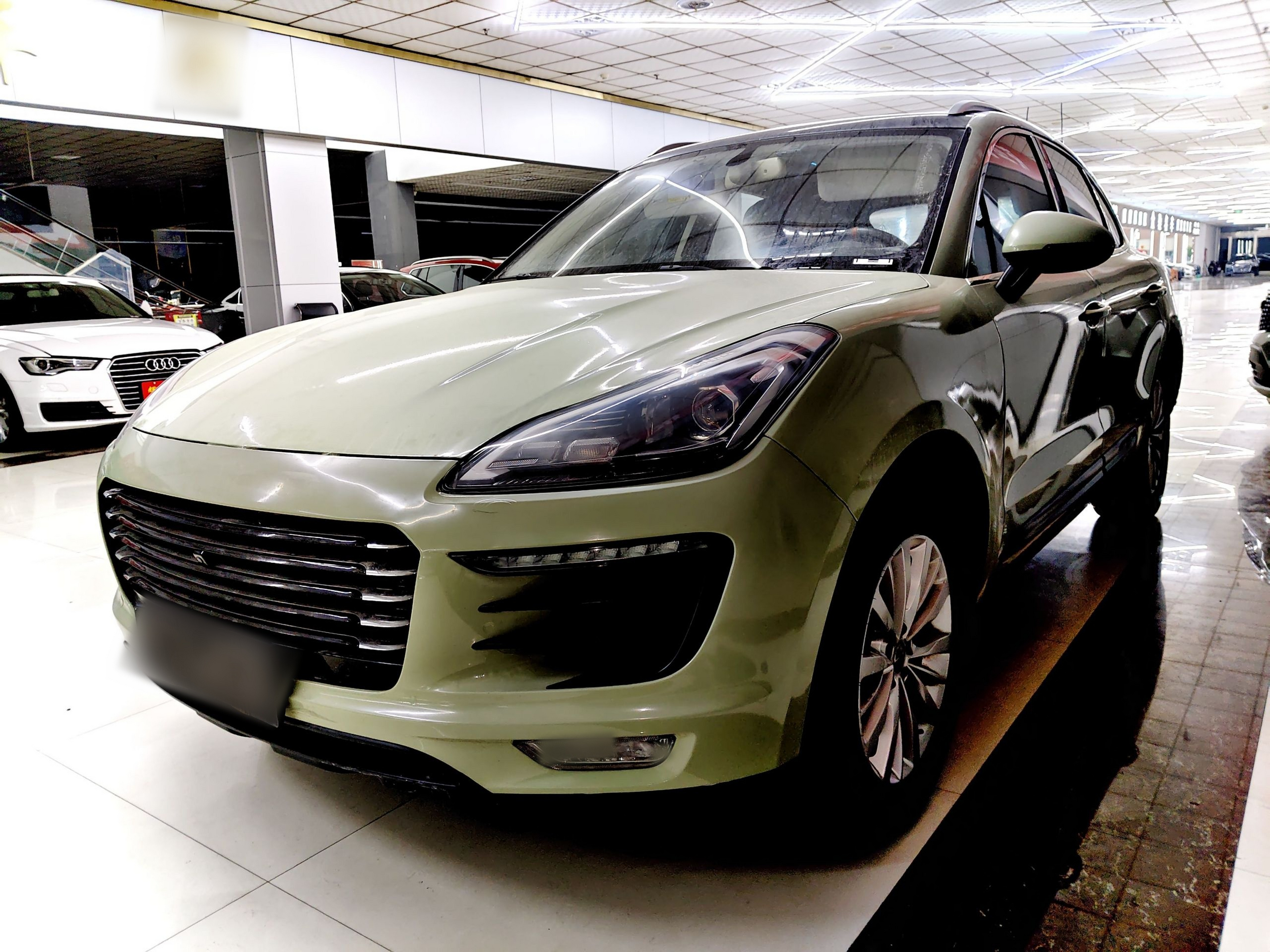 Под передней частью автомобиля