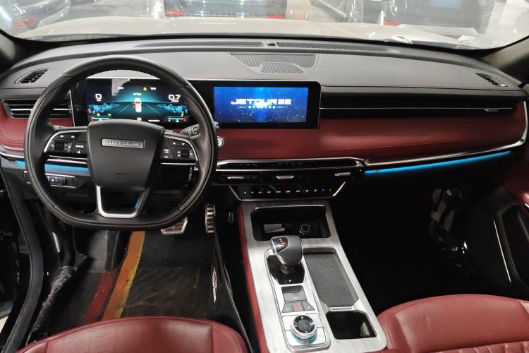 Used JETOUR X70 PLUS 2023 1.5T DCT Brave PLUS 5-Seater
