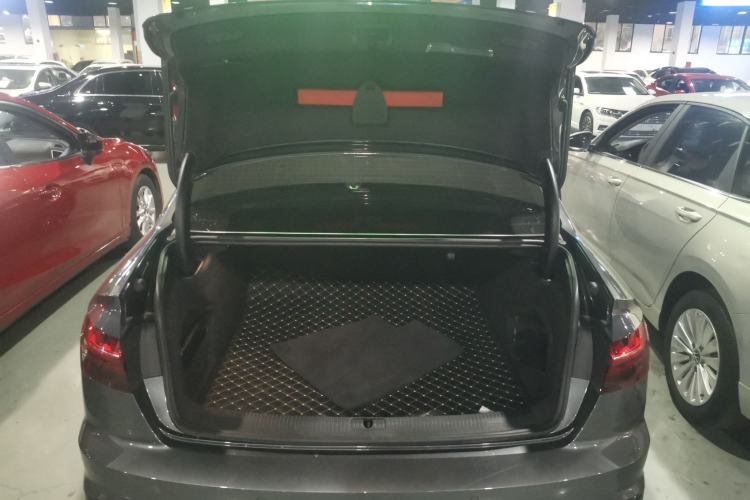 Used Audi A4L 2023 40 TFSI Luxury Dynamic Model
