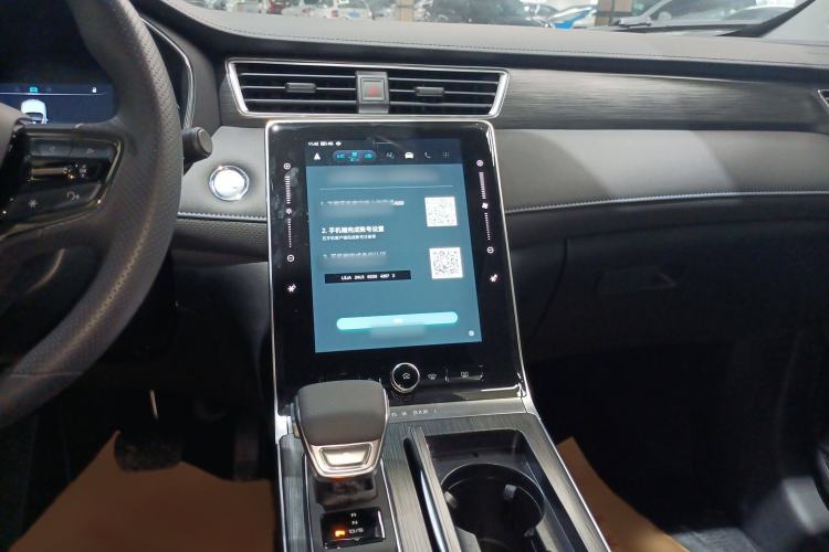 Used Roewe RX5 2025 PLUS 330TGI Automatic Trendsetting Smart Edition
