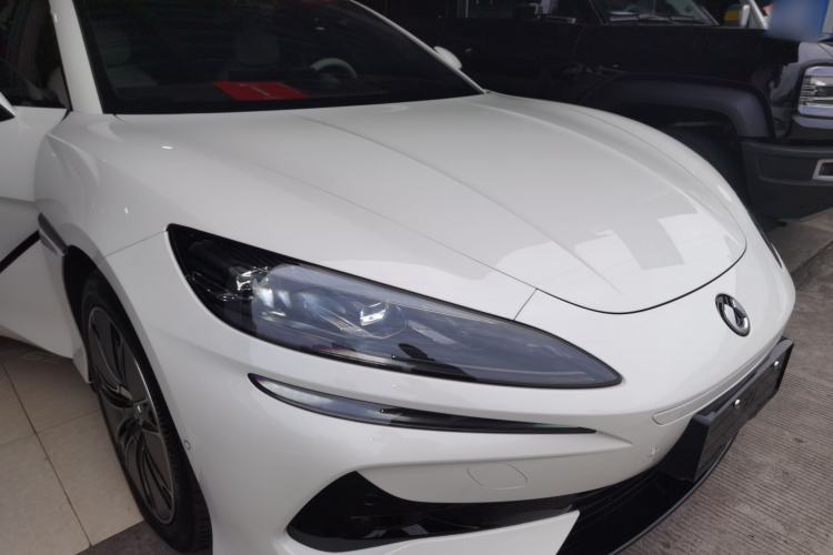 Used Denza Z9GT 2024 1100 Four-Wheel Drive Max Edition
