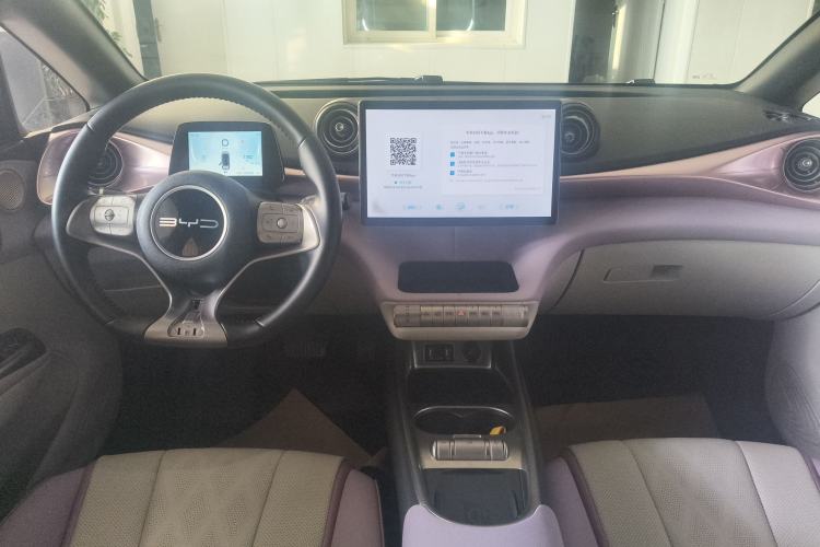 Used BYD Dolphin 2023 420 km Fashion Edition
