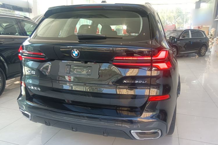 Used BMW X5 2023 xDrive 30Li Luxury M Sport Night Edition Package

