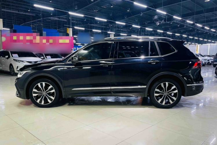 Used Volkswagen Tiguan L 2023 330TSI Automatic Two-Wheel Drive R-Line Enjoyment Edition