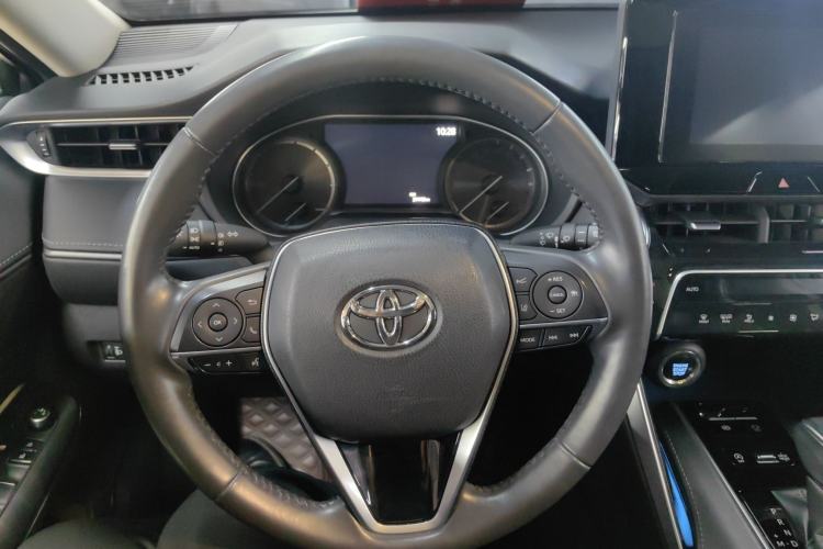 Used Toyota Harrier 2022 2.0L CVT Two-Wheel Drive Luxury Edition