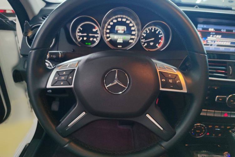 Used Mercedes-Benz C-Class 2013 C 180 Classic Grand Edition
