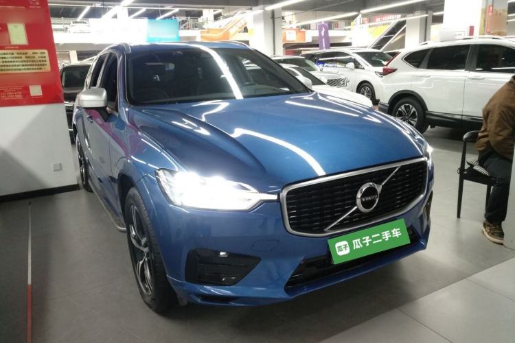 Used Volvo XC60 2019 T5 4x4 Smart & Dynamic Sport Edition China VI Standard
