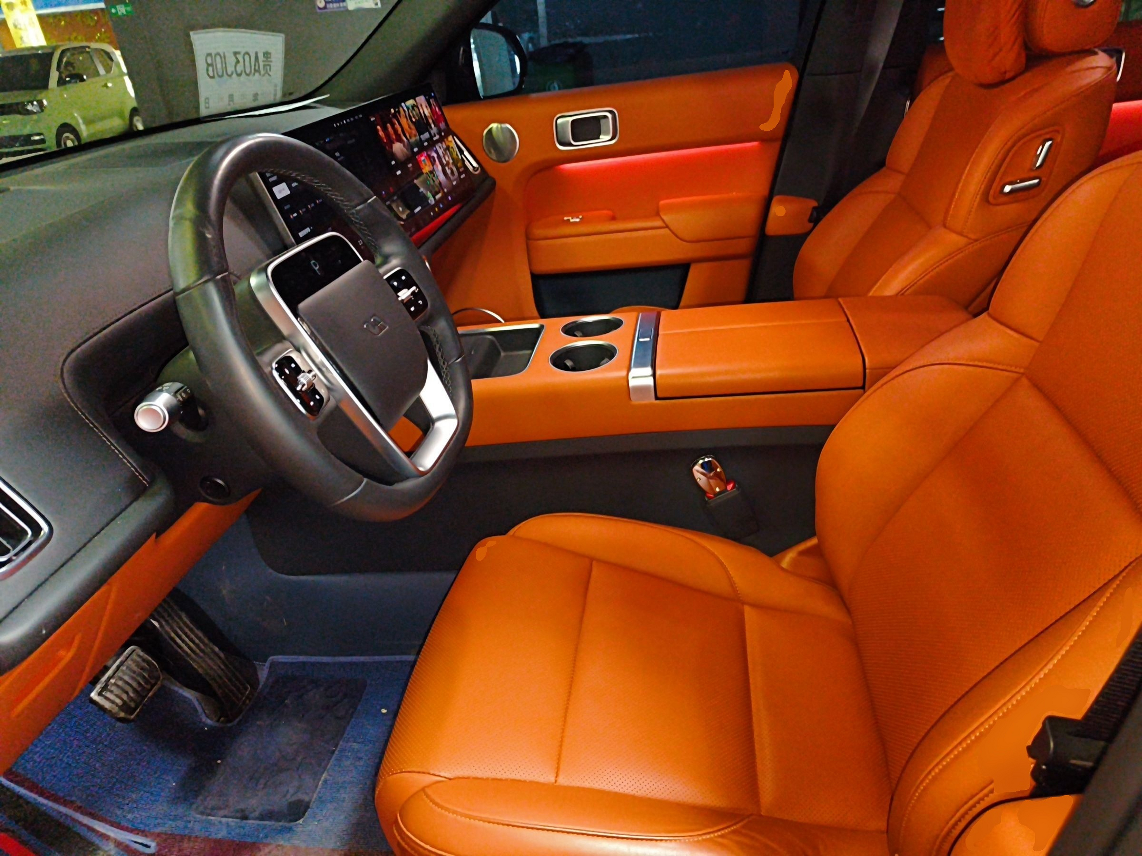 Переднее сиденье в автомобиле