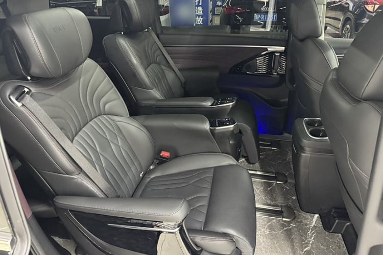 Used GAC Trumpchi M8 2024 Master Series 400T Prestige Edition
