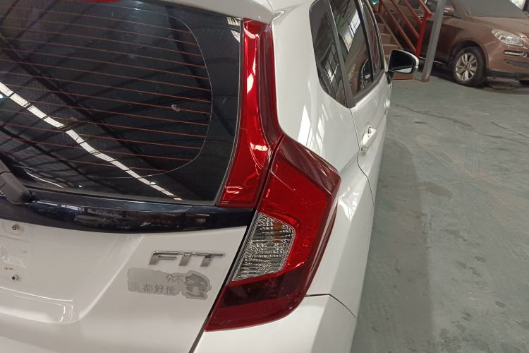 Used Honda Fit 2018 1.5L CVT Comfort Sunroof Version