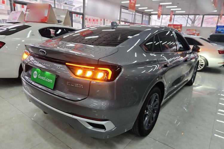 Used Ford Mondeo 2025 2.0T EcoBoost Luxury Version
