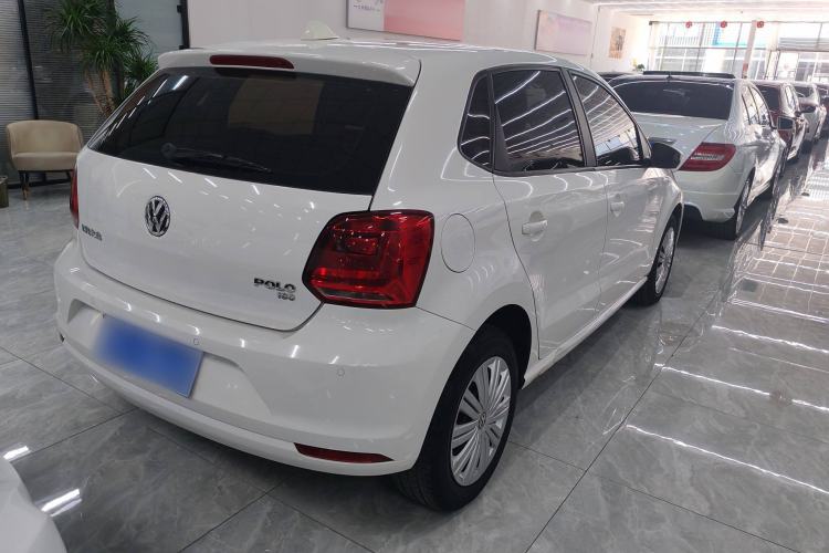 Used Volkswagen Polo 2016 1.6L Automatic Comfort Model
