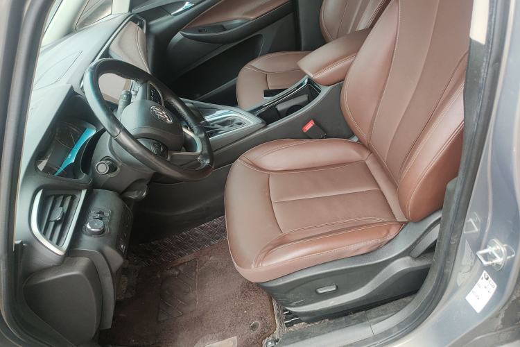 Used Buick GL6 2019 18T 6-Seater Connected Luxury Version China VI Standard
