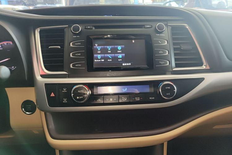 Used Toyota Highlander 2018 2.0T Four-Wheel Drive Luxury Edition 7 Seats China V Emission Standard
