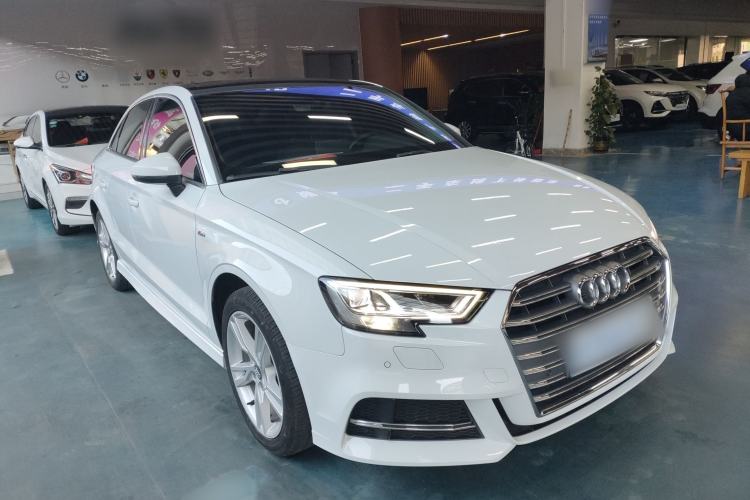 Used Audi A3 2020 Limousine 35 TFSI Fashion Edition China VI Emission Standard
