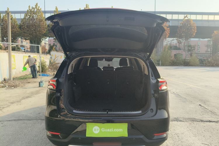 Used BYD Tang 2018 2.0T Automatic SmartConnect Prestige 7-Seater China V Standard