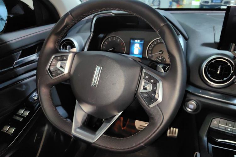 Used Wey VV5 2017 2.0T Ultra-Luxury Version
