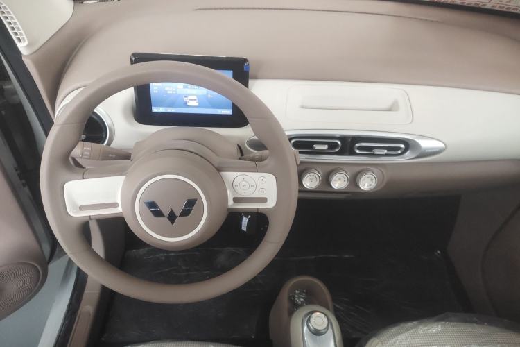 Used Wuling Hongguang MINIEV 2025 Four-Door Version Advanced Edition
