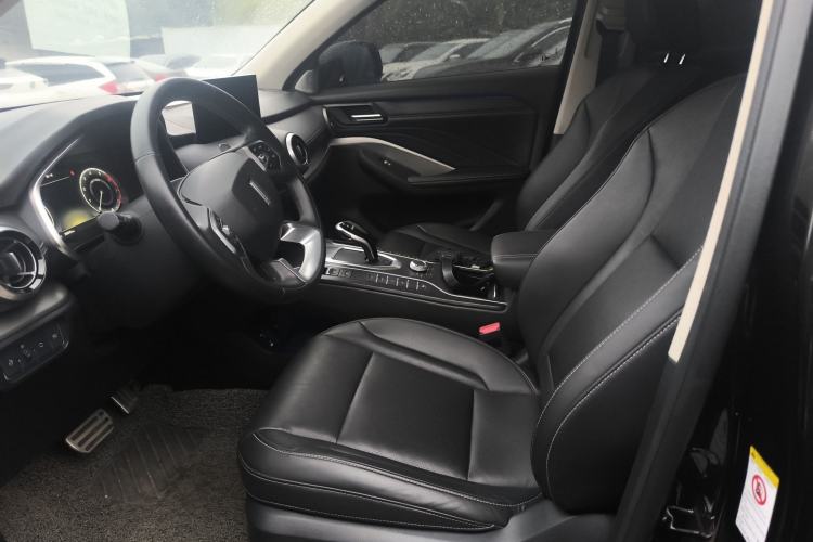 Used Wey VV6 2018 2.0T Two-Wheel-Drive Ultra-Luxury Version China V Standard
