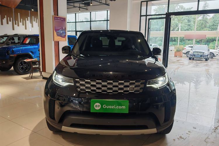 Used Land Rover Discovery 2023 300PS S

