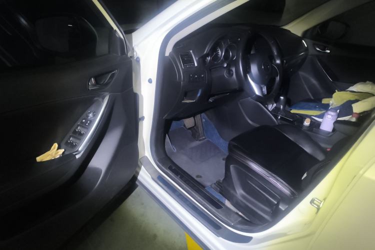 Used Mazda CX-5 2015 2.0L Automatic Two-Wheel Drive Urban Version
