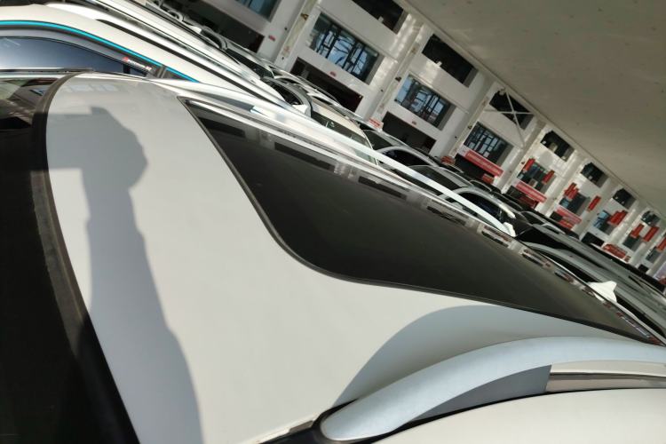 Used Haval H8 2015 2.0T two-wheel drive Comfort trim level
