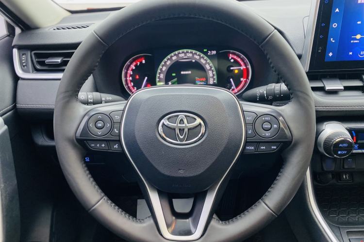 Used Toyota RAV4 2022 2.0L CVT Two-Wheel Drive Fashion Plus Edition
