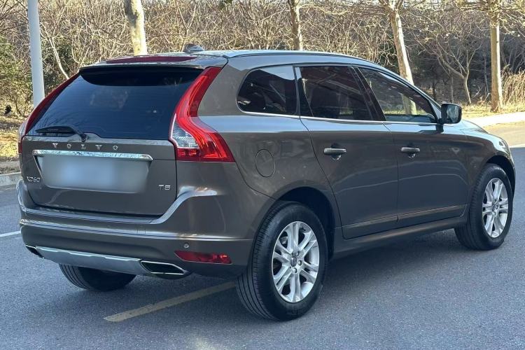 Used Volvo XC60 2016 T5 Smart Upgrade Model
