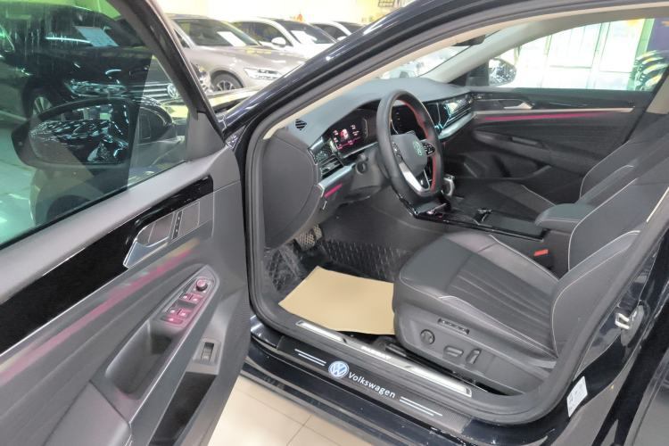 Used Volkswagen Passat 2024 380TSI Luxury Edition