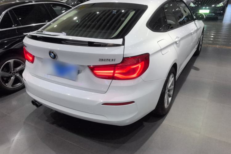 Used BMW 3 Series GT 2017 320i Sport Edition
