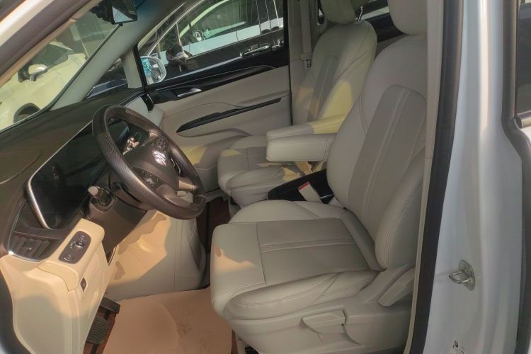 Used Buick GL8 2022 ES Landtrek 653T Comfort Edition
