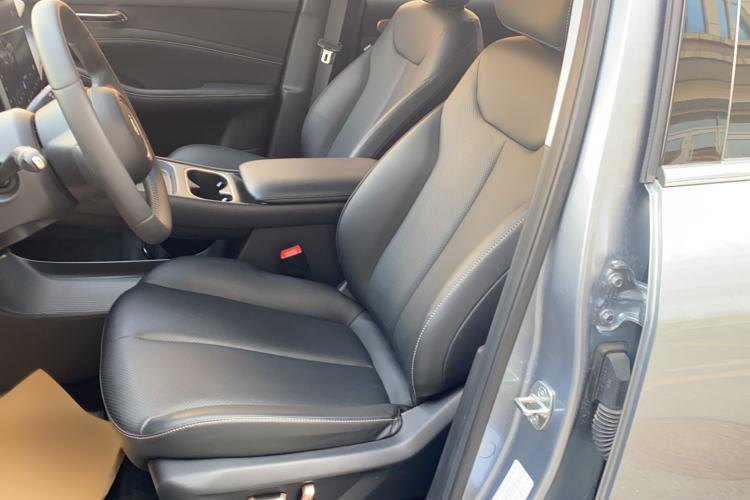 Used Baojun Yunhai 2024 140km Plug-in Hybrid Version