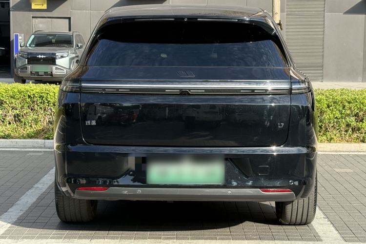 Used Li Auto L7 2023 Air model
