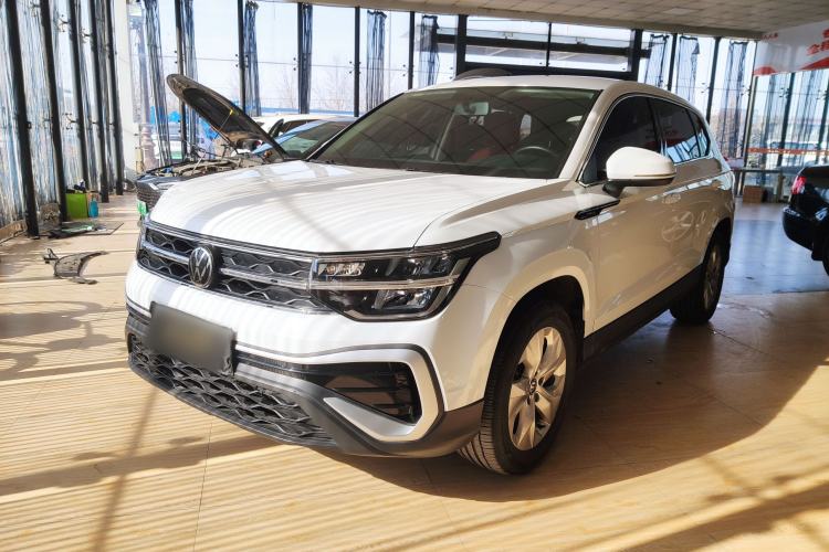 Used Volkswagen Tharu 2023 300TSI Two-Wheel-Drive Crescent Edition