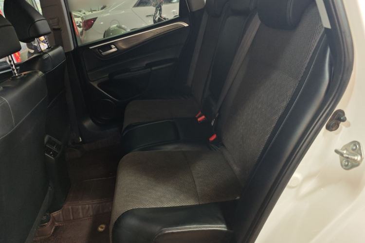 Used Honda Jade 2017 1.8L automatic Comfort version 5 seats
