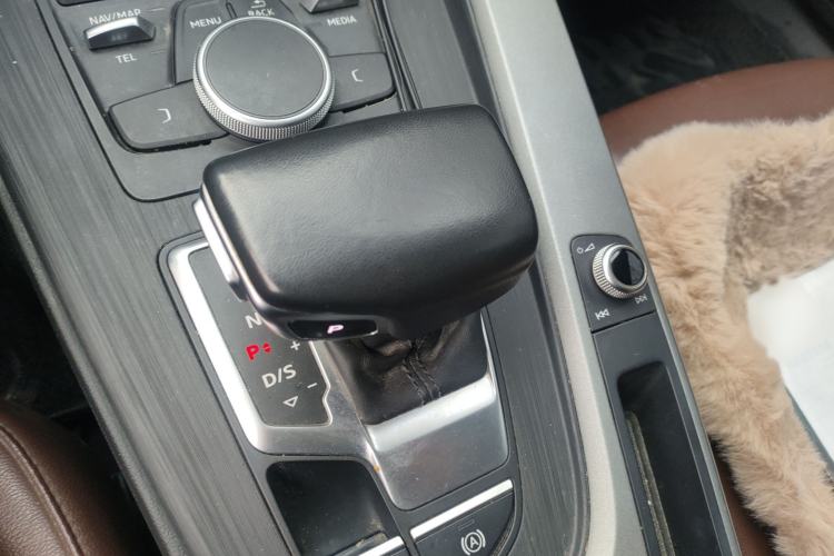 Used Audi A4L 2019 40 TFSI Ambition China VI