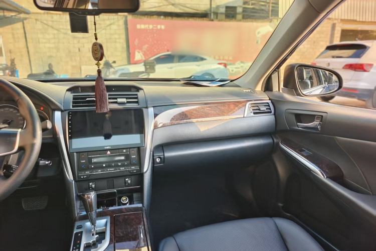 Used Toyota Camry 2015 2.0G Premier Edition
