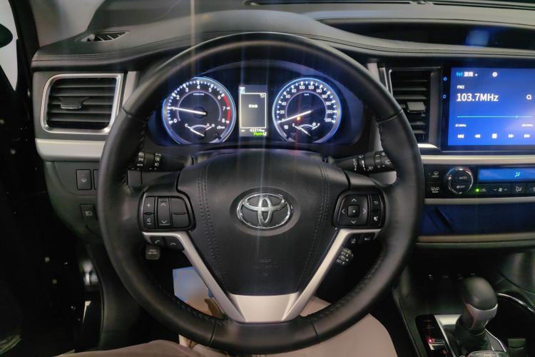 Used Toyota Highlander 2018 2.0T Four-Wheel Drive Supreme Edition 7-Seater China VI
