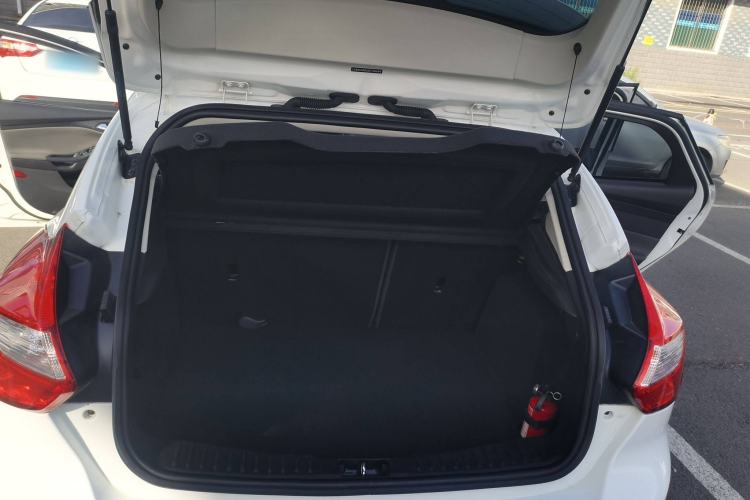 Used Ford Focus 2012 Hatchback 1.6L Automatic Fashion Edition
