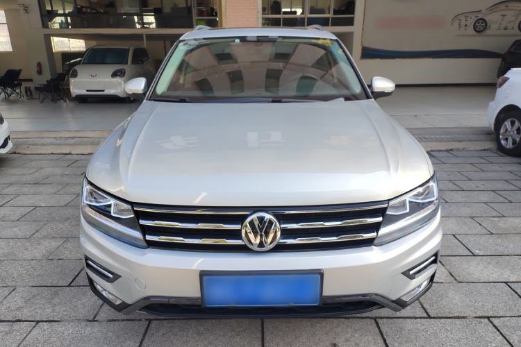Used Volkswagen Tiguan L 2017 330TSI Automatic Two-Wheel Drive Luxury Edition
