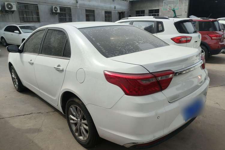 Used Geely Auto Vision 2019 Upgraded Model 1.5L Manual Luxury Version China VI Standard
