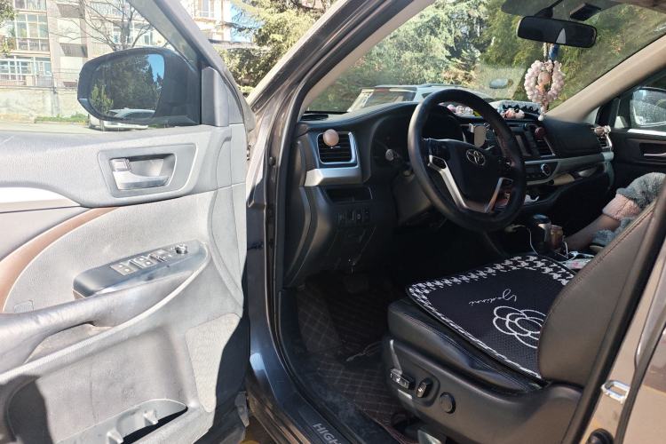 Used Toyota Highlander 2015 2.0T Four-Wheel Drive Luxury Edition 7-Seater