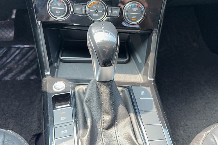 Used Volkswagen Passat 2019 330TSI Elite Edition China VI