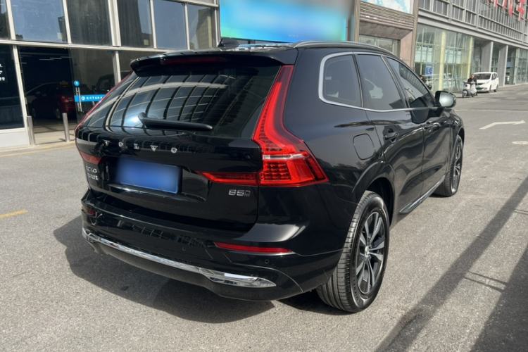 Used Volvo XC60 2022 B5 4x4 Zhiyi Luxury Edition
