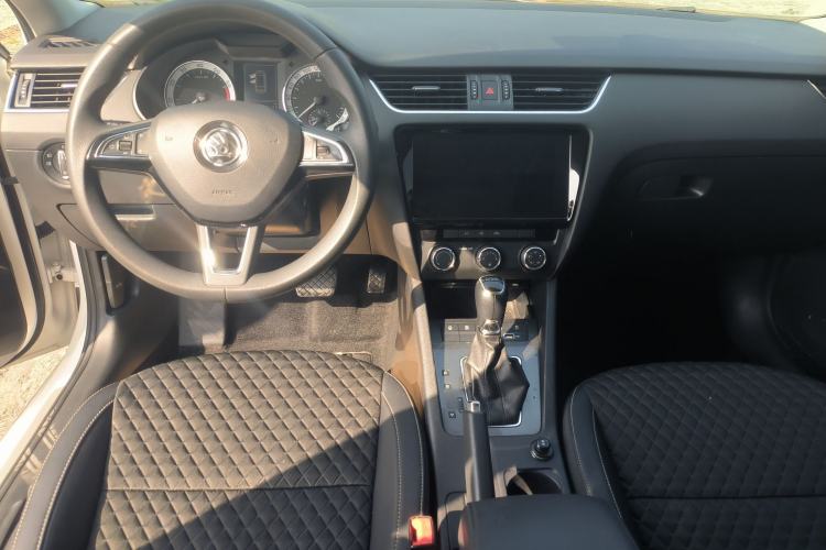 Used Skoda Octavia 2019 TSI280 DSG Luxury Edition Station Wagon China VI Standard
