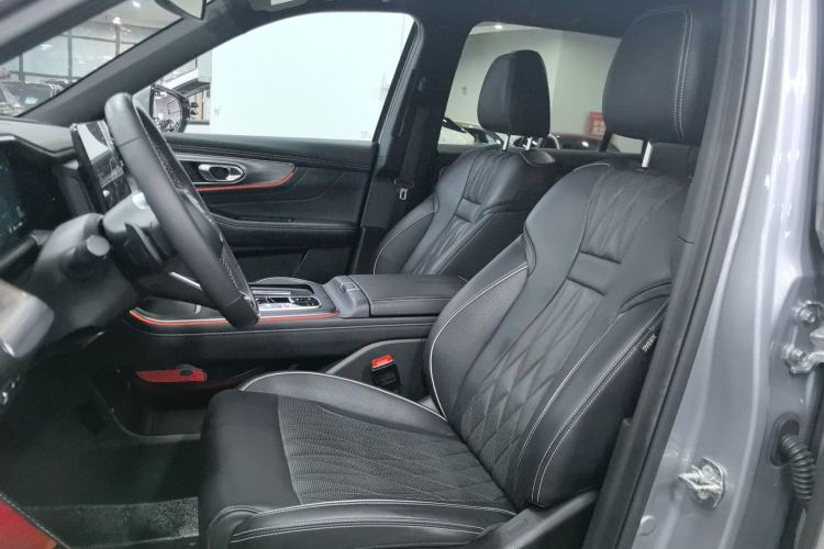 Used GAC Trumpchi GS8 2022 Linghang Series 2.0 TGDI Two-Wheel-Drive Luxury Smart Connectivity Version (7 Seats)
