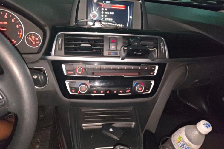 Used BMW 3 Series 2016 316i Fashion Model
