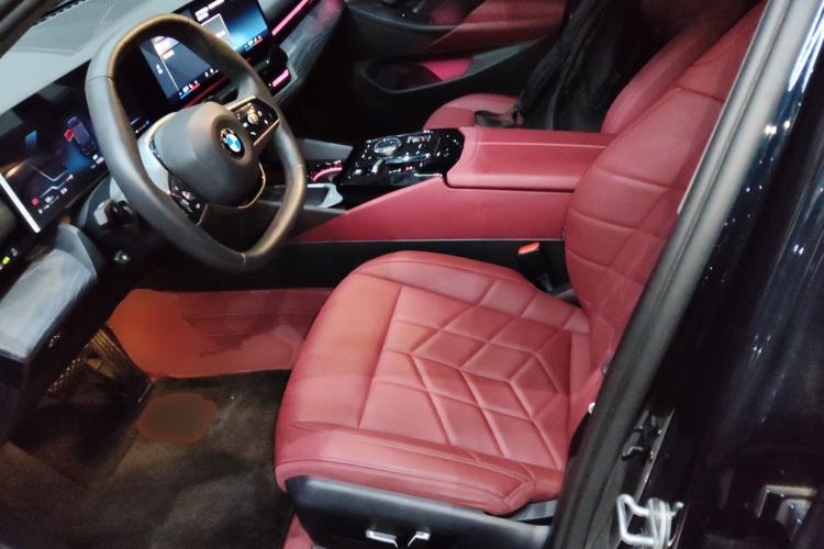 Used BMW 5 Series 2024 525Li Luxury Package