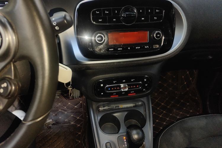 Used  fortwo 2015 1.0L 52 kW Hardtop Passion Edition
